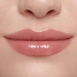 Gloss Embrace Lip Gloss
