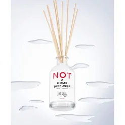 Log Fires A Scented Candle 185G