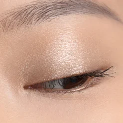 Luminescent Eye Shade