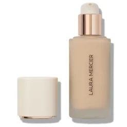 Real Flawless Weightless Perfecting Foundation