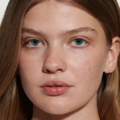 Seamless Skin Enhancing Tint