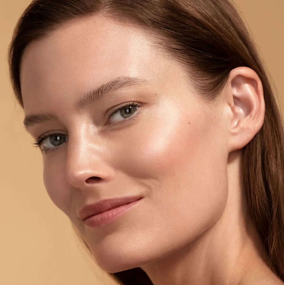 Sheer Glow Gold Face Tint