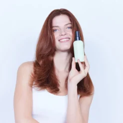 Un -Frizz Cream