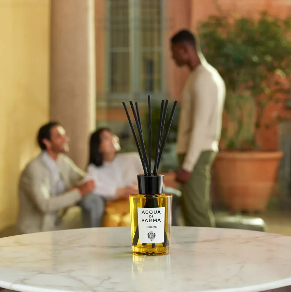 White Rose & Lemon Leaves A Fragrance Diffuser